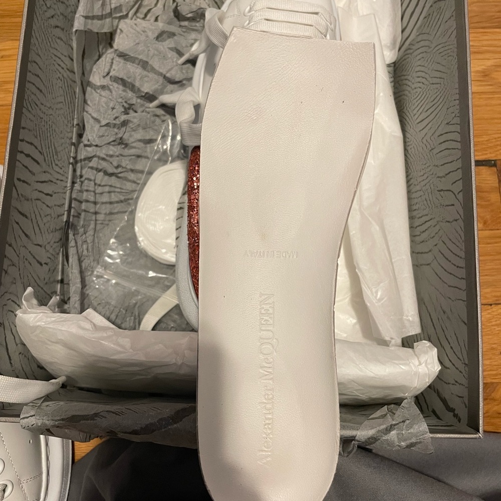 Alexander McQueen Sneakers - Picture 12 of 16